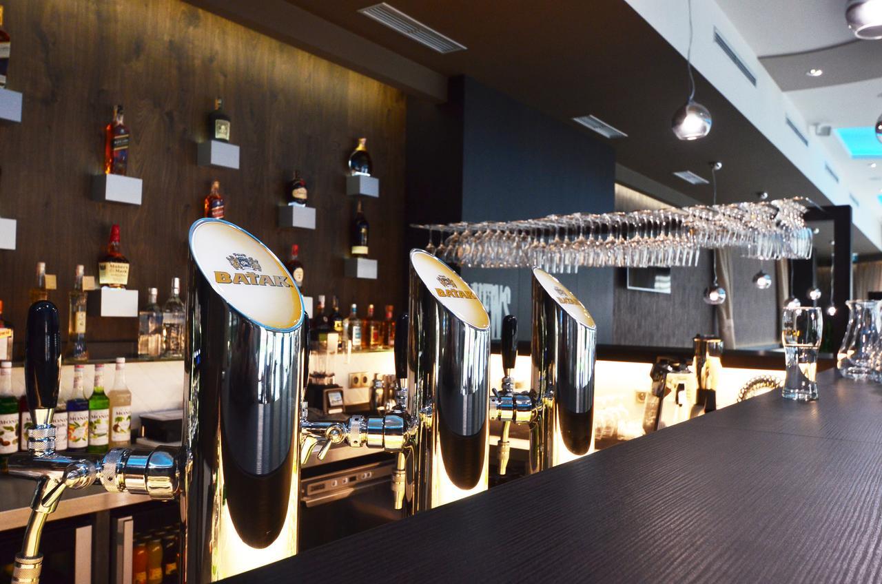 Azul Hotel & Restaurant パルティザンスケ エクステリア 写真