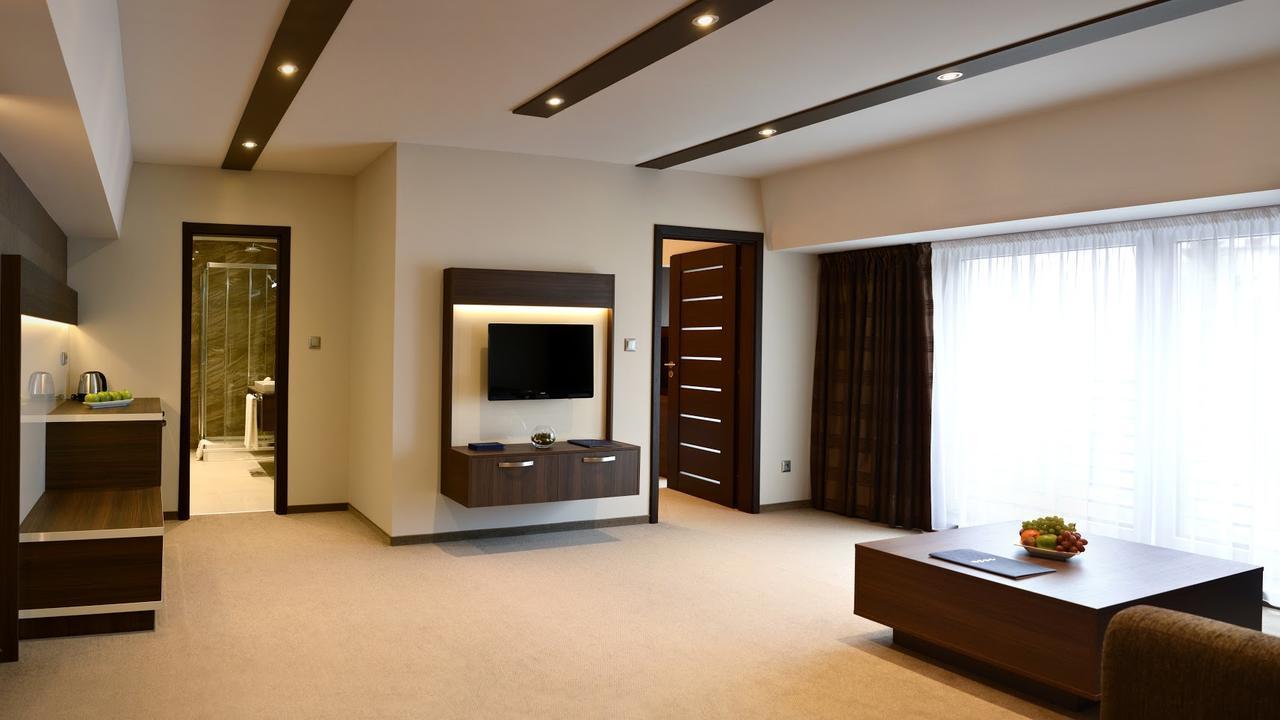 Azul Hotel & Restaurant パルティザンスケ エクステリア 写真